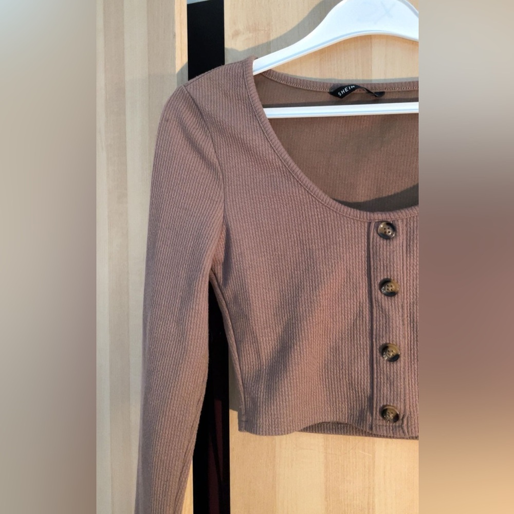 Taupe Button-Up Ribbed Crop Top - Picture 3 of 5
